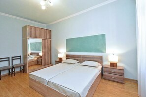 舒适公寓, 城市景观 | 遮光窗帘、熨斗/熨衣板、免费 WiFi