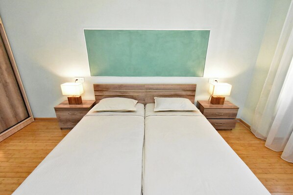 Comfort Apartment, City View | Blackout drapes, iron/ironing board, free WiFi