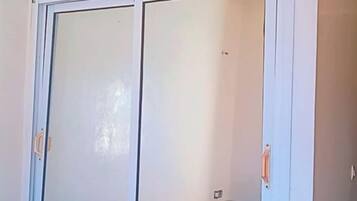 1 غرفة نوم وخدمة الإنترنت