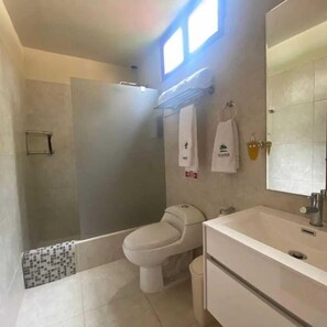 Basic Double Room | Bathroom | Shower, hair dryer, towels, soap