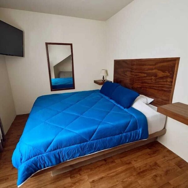 Basic Double Room | In-room safe, free WiFi