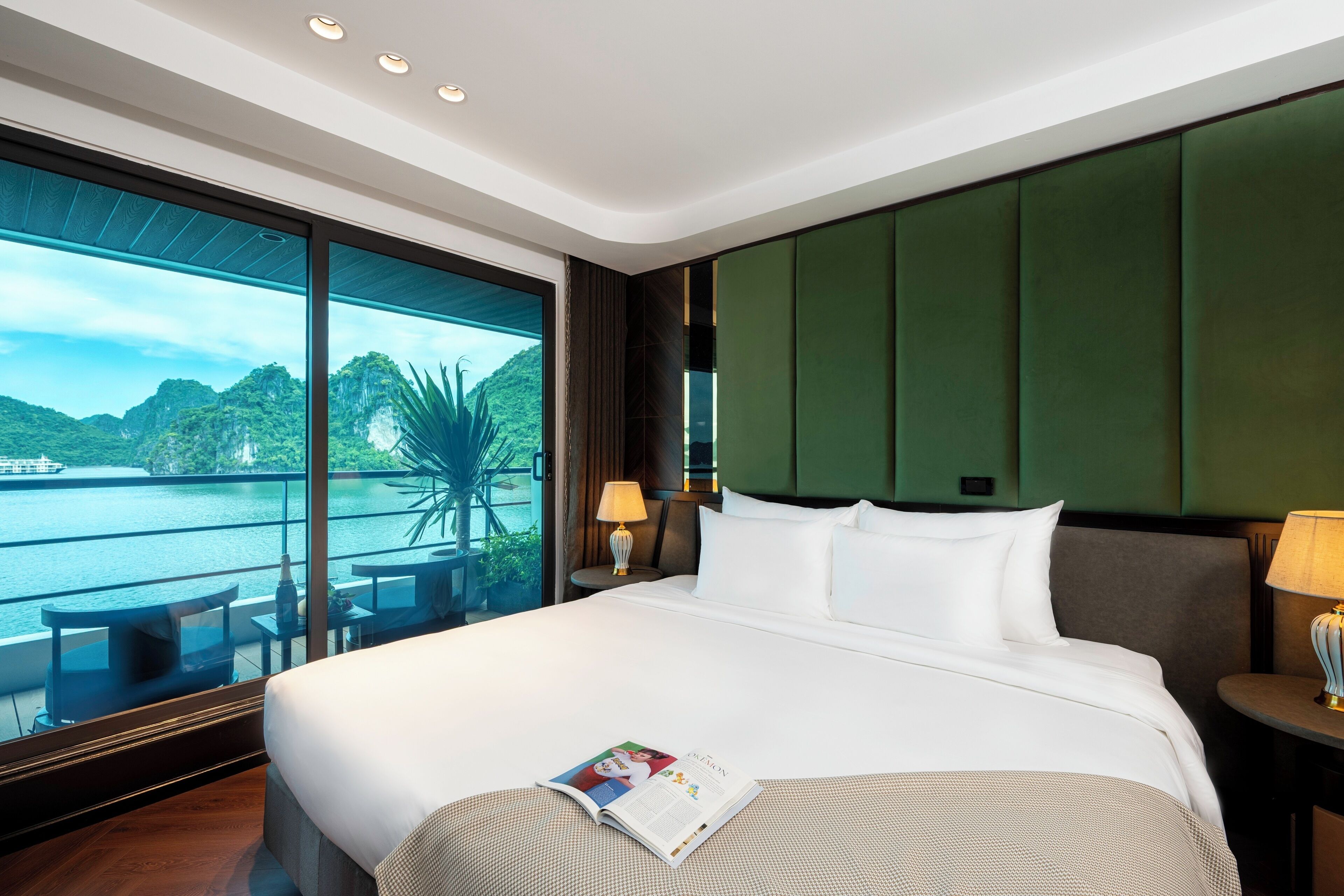 Executive Ocean Balcony Suite | Premium bedding, minibar, in-room safe, desk