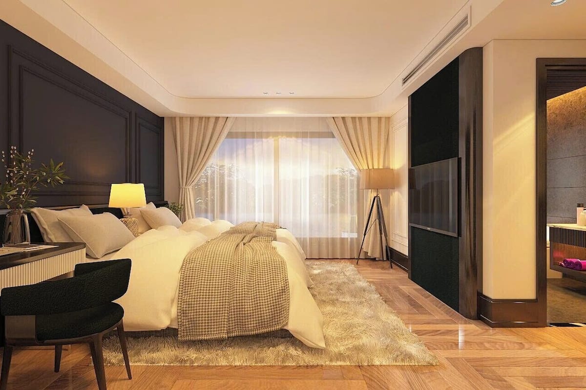 Luksussuite, balkong, havutsikt | Safe på rommet, skrivebord, blendingsgardiner og lydisolert