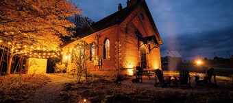 Lake Fork Schoolhouse
Mohican and Amish Country Romantic Getaway