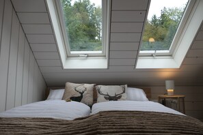 4 soverom, strykejern/-brett, reiseseng for barn og wi-fi (inkludert)