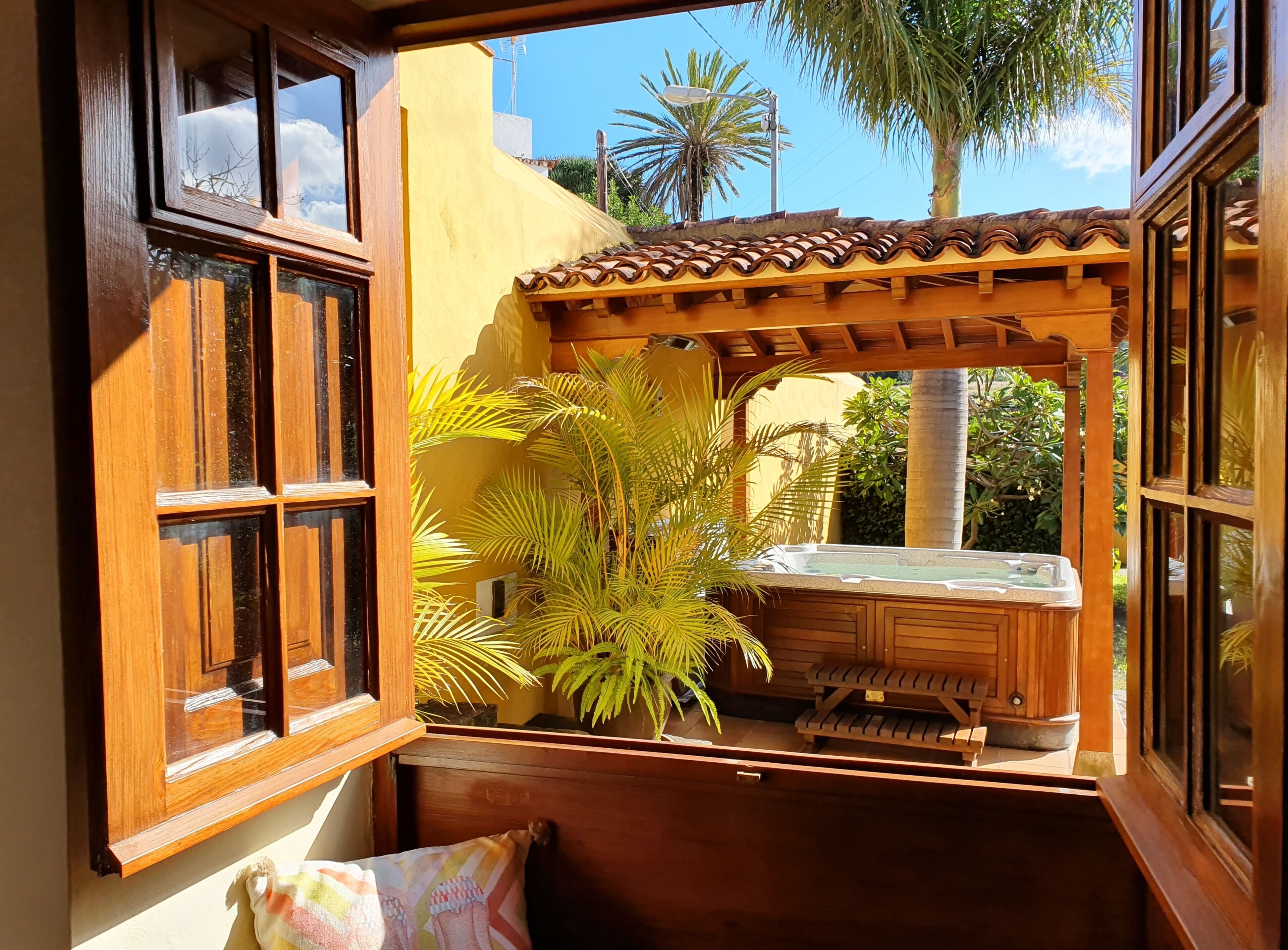 Bain à remous extérieur