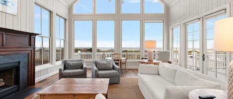 TV connectée, cheminée