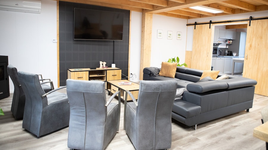 Beautiful Group Accommodation Near our own Food Forest