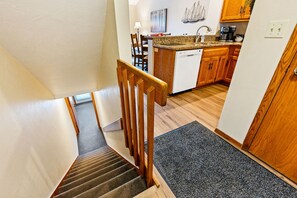 Interior - Welcoming 2-bedroom condo featuring an updated walk-in shower. (Fish Creek)