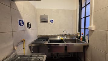 Gemeinsame Küchenausstattung