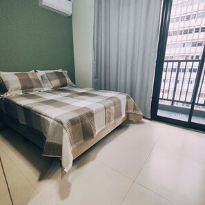 1 室のベッドルーム、アイロン / アイロン台、WiFi (無料)、ベッドシーツ