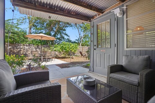 Cozy Deltona Stay Fire Pit + Orlando