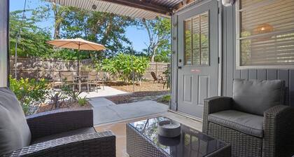 Cozy Deltona Stay Fire Pit + Orlando