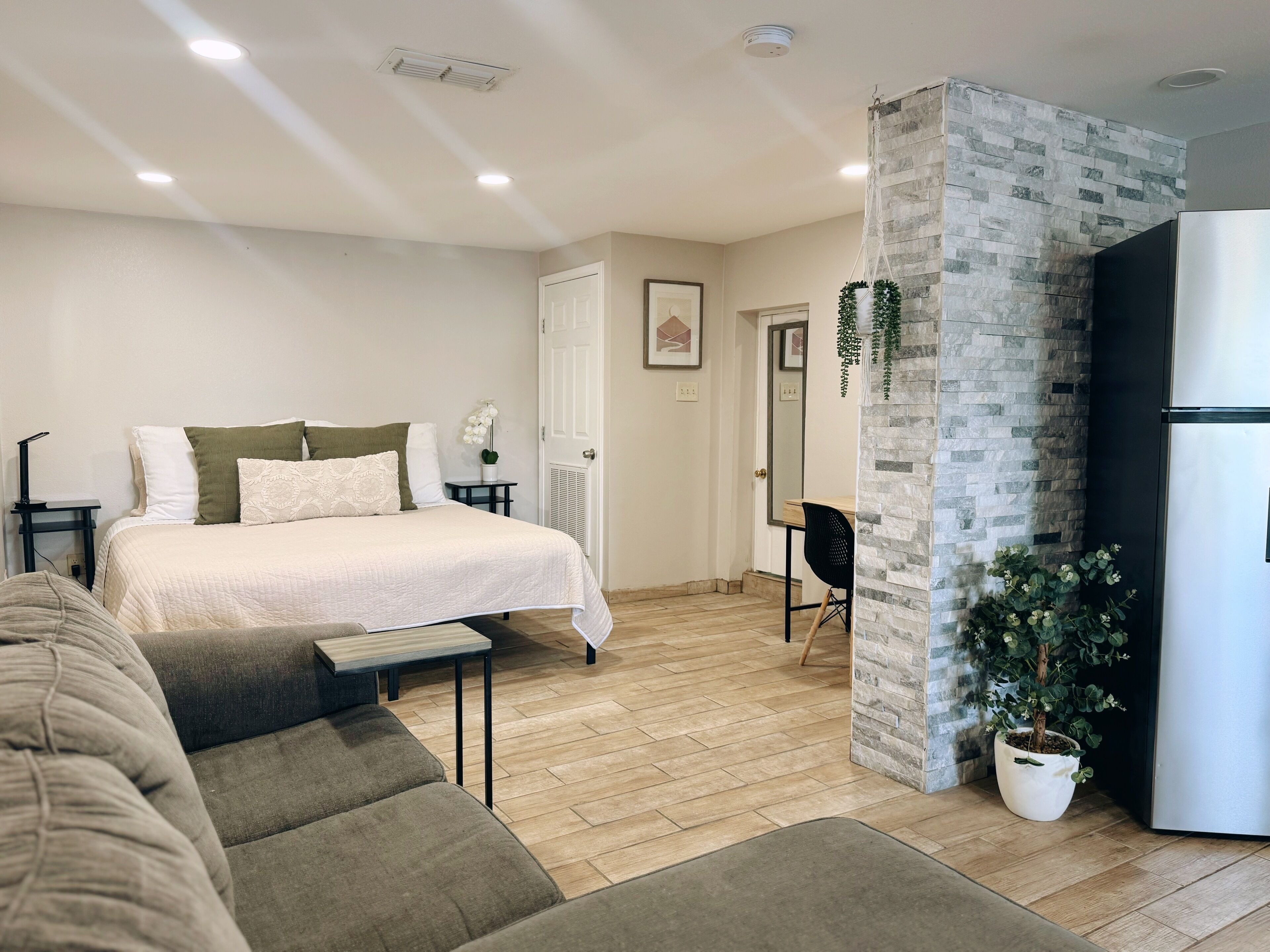 1 bedroom, iron/ironing board, WiFi, bed sheets