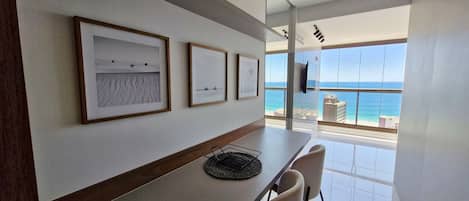Basic Apartment | Living area