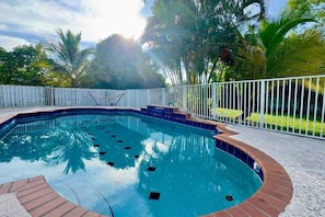 Pool - The Poolside Escape (Near Beaches) (Port St. Lucie)