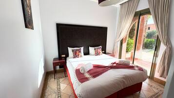 Premium bedding, memory-foam beds, in-room safe, individually decorated