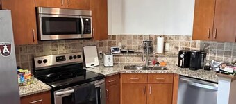 Chic Condo 2mi from Mercedes-Benz & State Farm