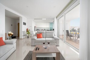 Smart TV, stereo