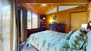 2 chambres, fer et planche à repasser, Wi-Fi gratuit, draps fournis