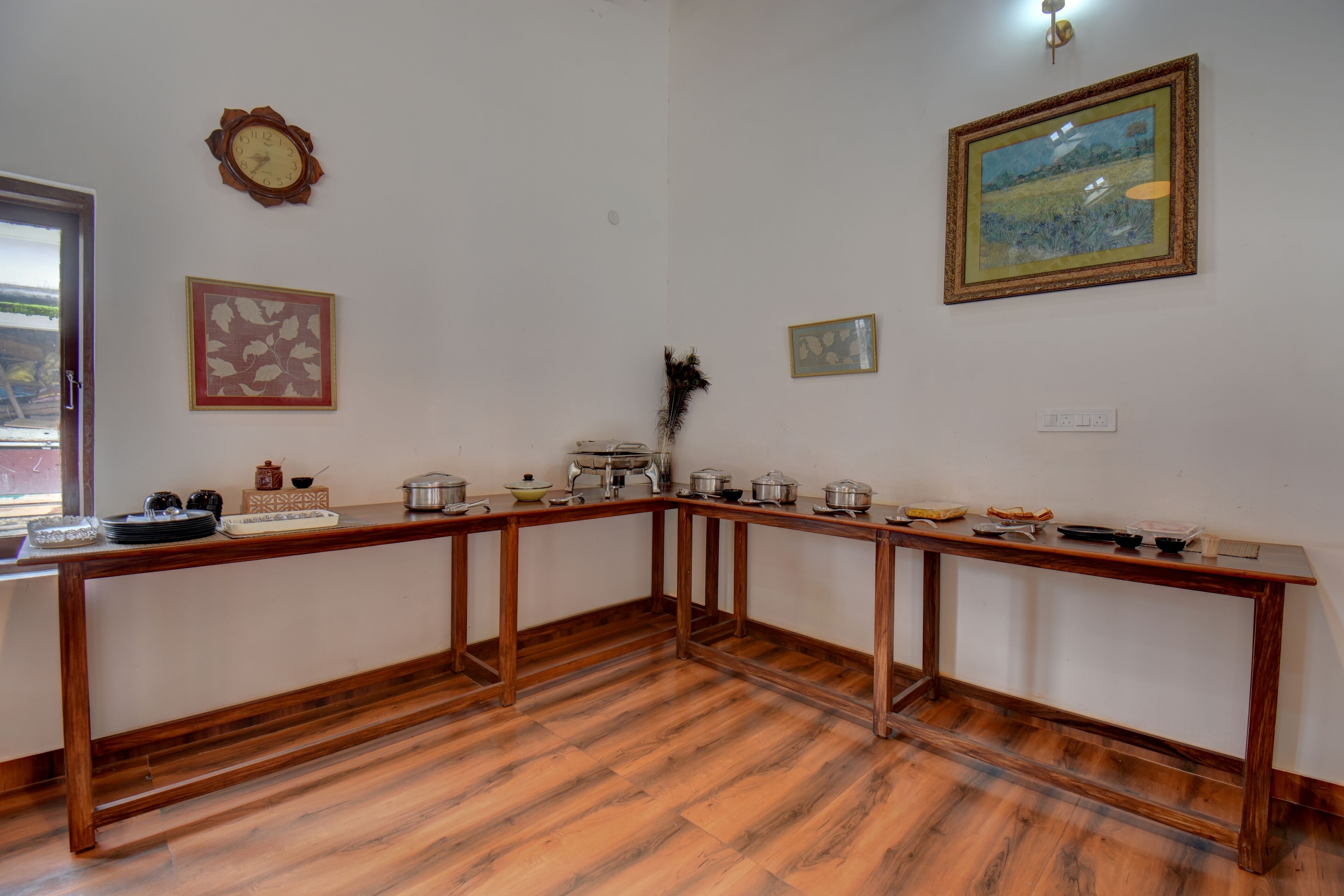 Petit déjeuner buffet compris les week-ends