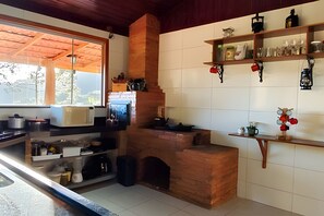 House, Garden View | Private kitchen