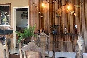 House, Garden View | Dining