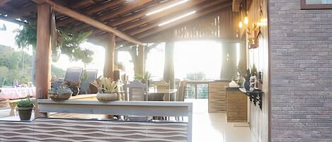 House, Garden View | Outdoor dining