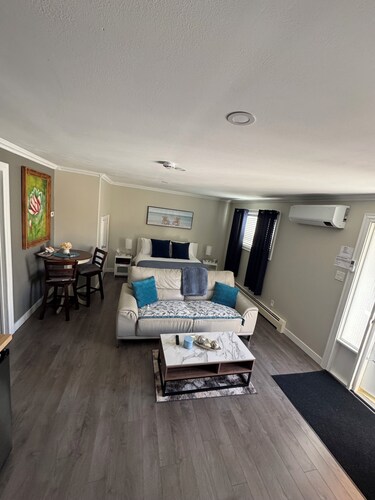 Welcome to your home away from home, a cozy suite in the heart of Clayton Park
