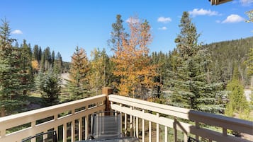 Estudio (3 Bedrooms) | Exterior