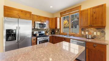 Studio (3 Bedrooms) | Eksterior