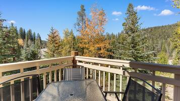 Studio (3 Bedrooms) | Exterior