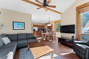 Studio (3 Bedrooms) | Exterior