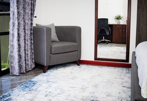 Standard Apartment, 3 Bedrooms, Patio