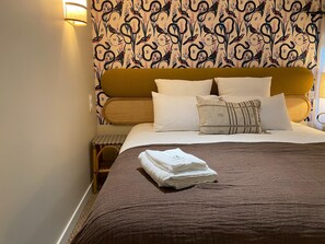 6 bedrooms, individually furnished - Beautiful Villa With Indoor Pool (Sainte-Cecile)