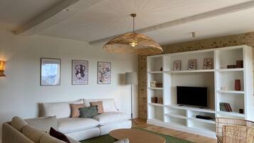 House | Living room | Fireplace