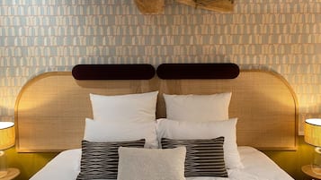 6 bedrooms, individually furnished