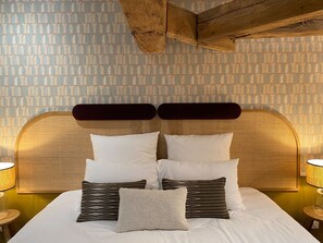 6 bedrooms, individually furnished - Beautiful Villa With Indoor Pool (Sainte-Cecile)