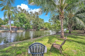 Property grounds - Bright Miami Escape near Attractions (Miami)