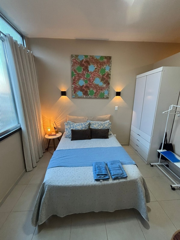 Desk, iron/ironing board, free WiFi, bed sheets