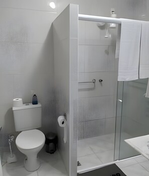 Classic Room | Bathroom - Oceana Suites Pousada Meireles (Fortaleza)