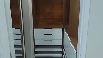 Kamar Klasik | Interior