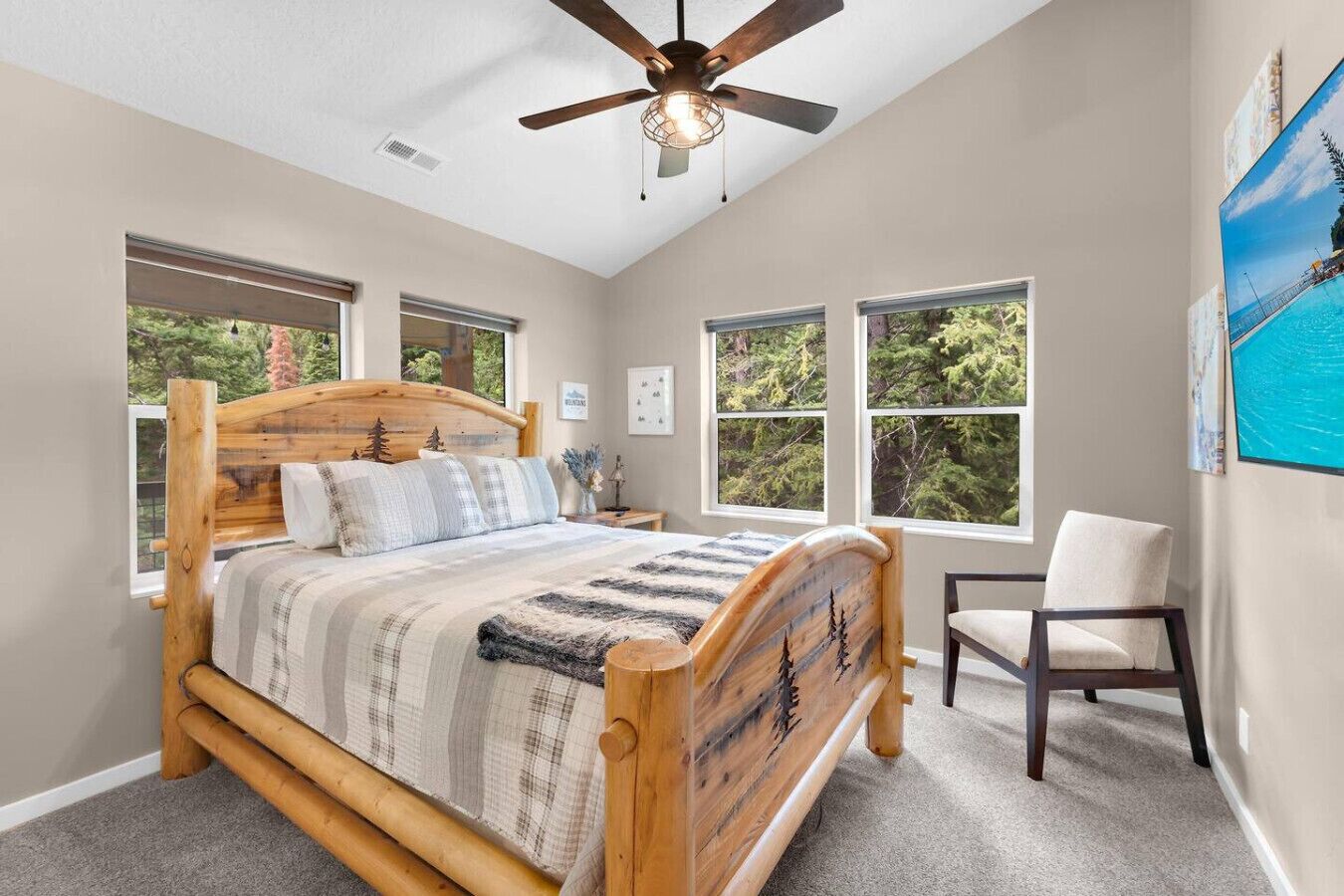 7 bedrooms, travel crib, WiFi, bed sheets