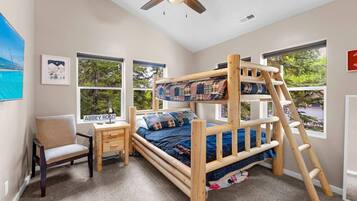 7 chambres, lit parapluie, Wi-Fi, draps fournis