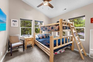 7 habitaciones, cuna de viaje, wifi y ropa de cama 