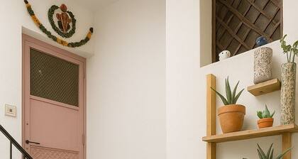 Blush boho apartment : 1 bedroom 1 living room with bolconies