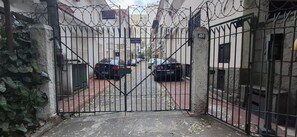 Quadruple Room | Property grounds