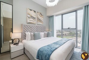 Luxury Apartment, Balcony, City View