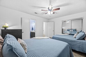 2 habitaciones, cuna de viaje, wifi gratis y ropa de cama 