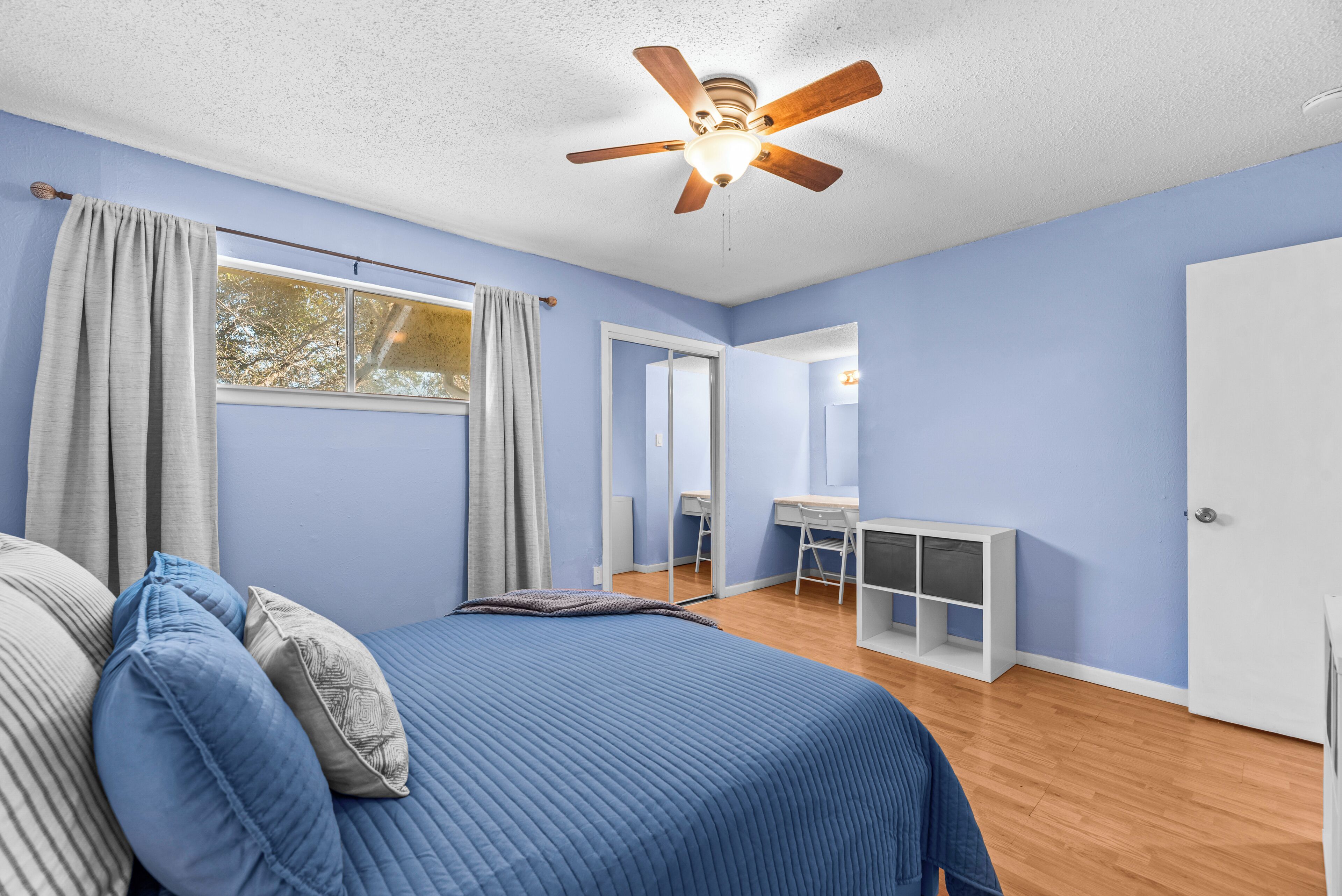 2 chambres, lit parapluie, Wi-Fi gratuit, draps fournis